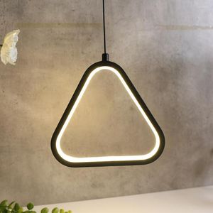 Lampes suspendues lustre d'éclairage nordique économie d'énergie LED haute luminosité Installation facile pour salon chambre à manger