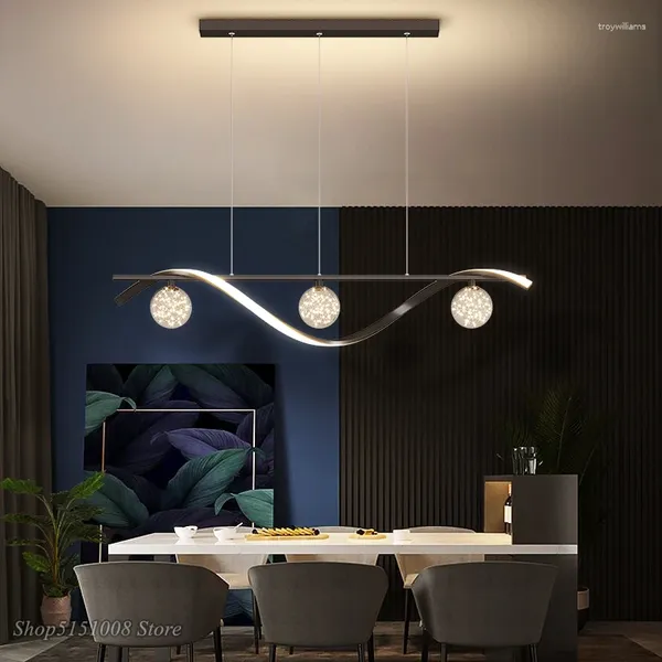 Lampes suspendues Nordic Moderne Personnalité Salle à manger Lustre 2023 Lumière Luxe Minimaliste Designer Starry Bar Comptoir LED Long