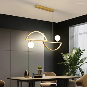 Lampes suspendues Nordic Restaurant Lustre Moderne Simple Créer une table à manger personnalisée Petite barre lumineuse Bureau d'étude