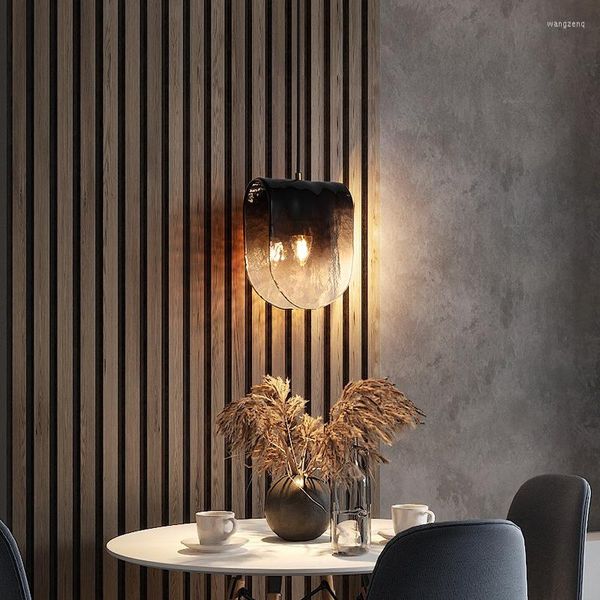 Lampes suspendues Nordic Simple Light Chandelier Designer Creative Bedside Glass Single Art El Room Restaurant