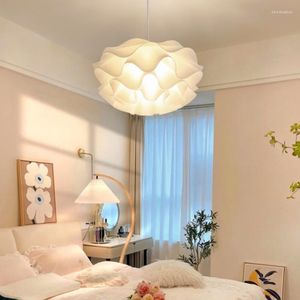 Hanglampen Pinecone Kroonluchter Warm Romantisch ins Girls Master Nordic Creative Modern Flowers Slaapkamer Decor Bruiloft Droplicht hangende lamp