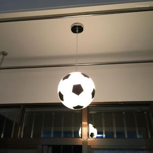 Lampes suspendues aire de jeux Football chambre d'enfants lampe suspendue décoration concise chambre lumières modernes lustre de basket-ball