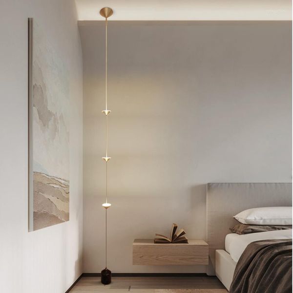 Lampes suspendues Lampadaire en marbre simple Plafond décoratif d'angle de chambre à coucher intérieure et prise sont applicables au lustre créatif
