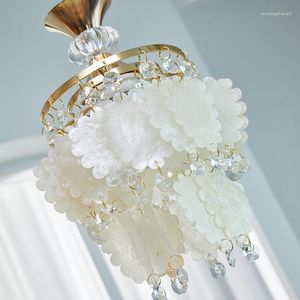 Lámparas colgantes Simple Modern Crystal Chandelier Light Luxury Shell Wind Chime Lámpara colgante Personalidad Bar Dormitorio Sala de estar Iluminación