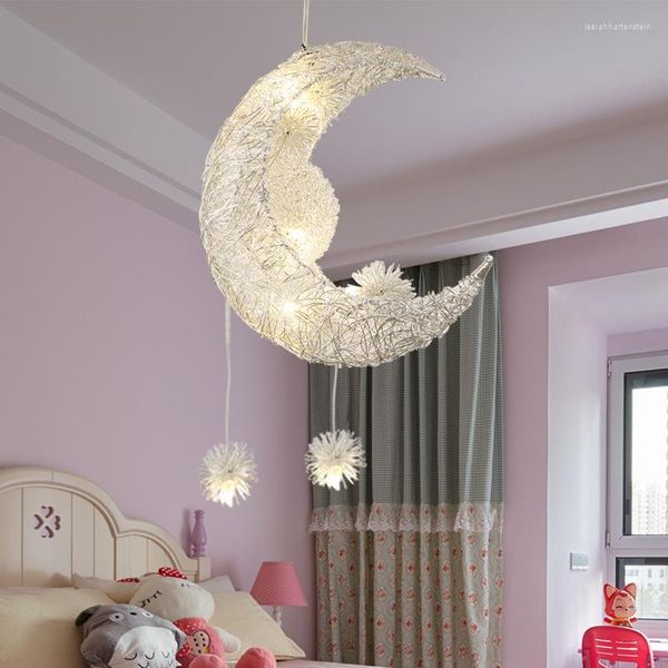 Lampes suspendues Star Moon Éclairage de chambre d'enfant Personnalité créative Lustre Restaurant Chambre Boîte de ruban chaud