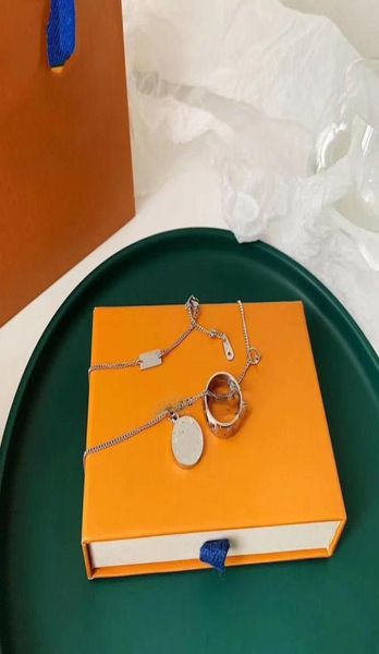 Ожерелье с подвеской, ювелирное изделие, цепочка из нержавеющей стали, подвеска брендового дизайна, ожерелье золотого, серебряного цвета с коробкой AME98238813