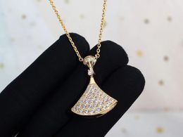 Collier pendentif collier pendentif nouveau créateur 18K Gold Wedding Engagement Gift Fashion Jewelry Collier