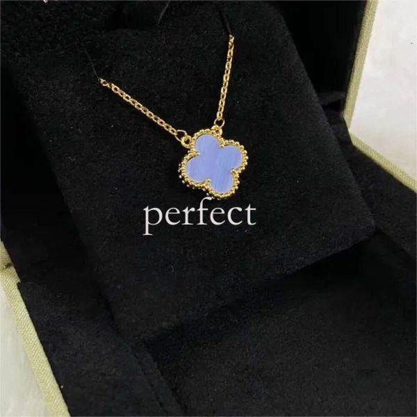 Collier pendentif collier pendent Luxury Love Clover Designer Charm pour les femmes Light Purple Stone Diamond Goth Sailormoon Sœur sœur Whale Moissanite Chain Choker 886