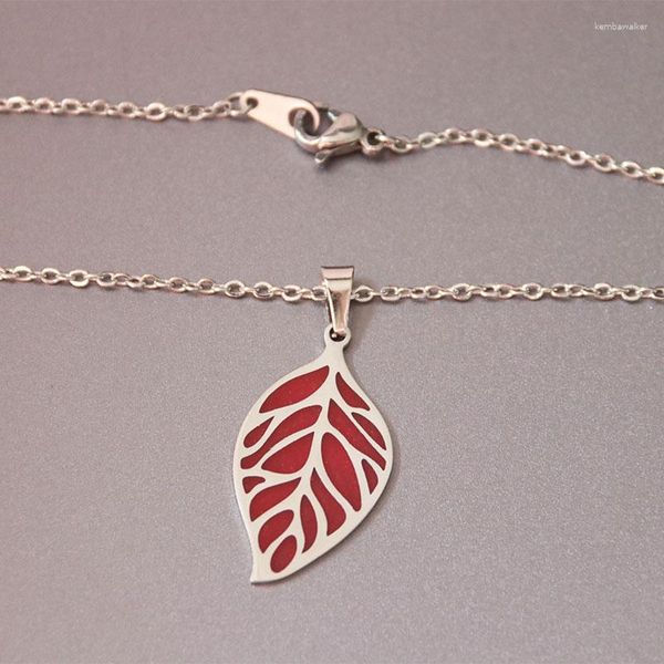 Pendentif Colliers 1 Feuille Collier Résine Rouge Femme Fille Simple Cadeau De Vacances Bijoux Marque En Acier Inoxydable