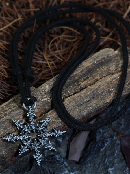 Colliers de pendentif 1 collier de charme de flocon de neige à la mode et minimaliste pour les accessoires de voyage quotidiens
