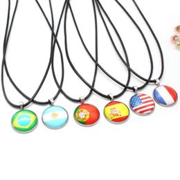 Collares colgantes 10 estilos de fútbol banderas nacionales cadena de cuero de cuerda gargantilla para mujeres jugador de fútbol joyería regalo258n