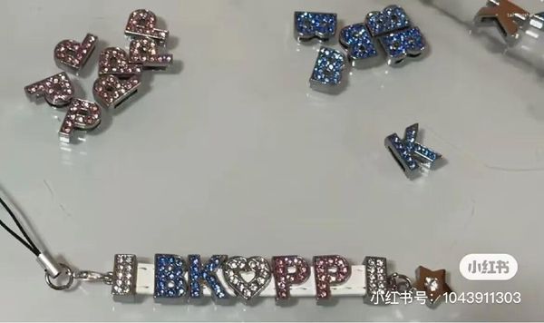 Pendentif Colliers 10pc A-Z Alliage Strass Alphabet 8mm Slide Lettres Charmes Fit DIY Bracelet Bracelet Collier Pour Animaux De Compagnie Fabrication De Bijoux Femmes