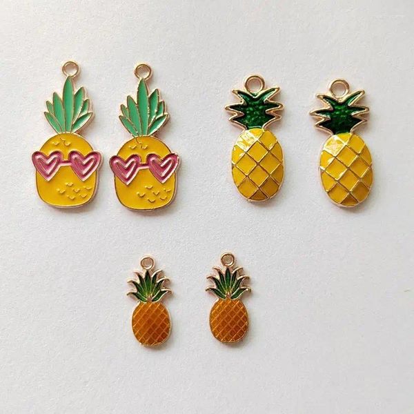 Pendentif Colliers 10pcs Cartoon Ananas Alliage Mini Mode Charme Amour Coeur Dangle DIY Collier Boucles D'oreilles Bracelet Accessoires