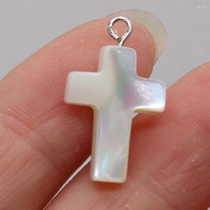 Colliers de pendentif 10pcs Natural Shell Mother of Pearl Cross Religious Faire des boucles d'oreilles DIY Collier Bijoux Accessoires Gift