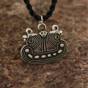 Pendentif Colliers 10pcs en gros Drakkar Ship Viking Collier Warrior Boat Talisman Hommes Longboat Langskip Bijoux