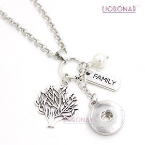 Pendentif Colliers 10pcs Gros Arbre généalogique Collier Snap Interchangeable 18mm Bijoux pour cadeau Bijoux Collier