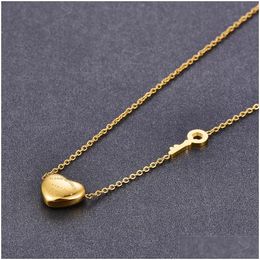 Colliers pendants 13 Styles de mix Femmes Luxury Designer Collier Classic Heart Love Titanium Steel Fashion Couple de bijoux Livraison Drop Livraison Otpao