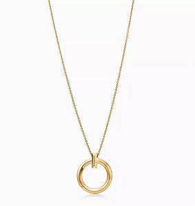 Hanger kettingen 18k ontwerper ketting cadeau Sailormoon hebben sieraden natuur dochter Engelse plaat Goth zus hars verpleegster Moissanite vriend Chqlrtqlrt