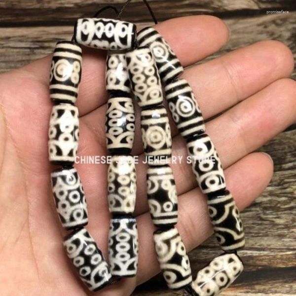 Colliers pendants 18pcs magie antique Old Tibetan Agate Amulet Dzi Berde C029