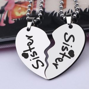 Colliers de pendentif 1pair couple Keychain Heart Key Keings Sister Sœur Chaîne d'amour pour les souvenirs de cadeau d'anniversaire