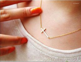 Collares pendientes 1pc Lady Horizontal Sideways Cross Sliver Plated Necklace Elegant Sweet Fashion Jewelry Mujer