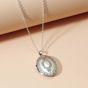 Pendentif colliers 1 PC ovale en forme de coeur ami Photo cadre Photo médaillon pendentif pour collier bijoux Couple saint valentin cadeau romantique Z0417