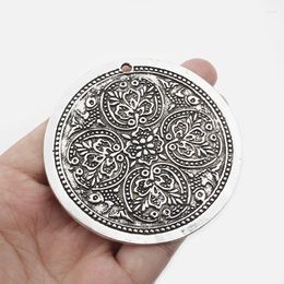 Pendentif Colliers 1pcs Grand Boho Antique Carve Fleur Charme Rond Pour Collier De Bricolage Bijoux Résultats Artisanat 68mm