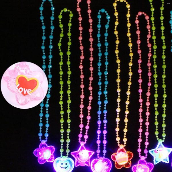 Pendentif Colliers 1pcs Collier lumineux enfants filles LED clignotant enfants cadeau de fête d'anniversaire jouets lumineux