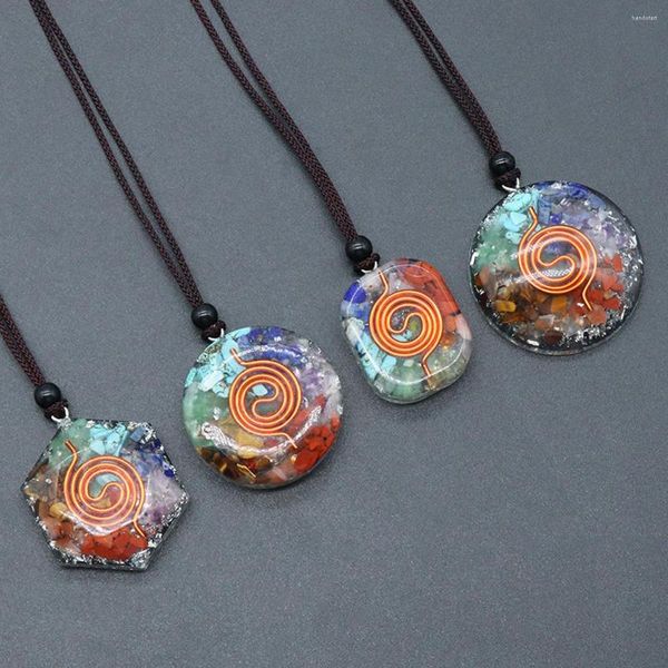 Pendentif Colliers 1pcs résine naturelle colorée minérale Reiki bijoux de guérison 7 chakra perles d'énergie amulette collier cadeau