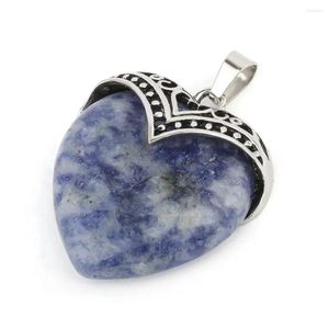 Pendentif Colliers 1pcs Forme de coeur de pêche Pierre naturelle Lapis Lazuli Opal Cristal avec boîte d'affichage de chaîne pour femmes hommes bijoux accessoires