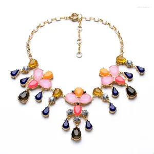 Pendentif colliers 2014 arrivée fleur pendentifs en gros femmes bijoux cadeau célébration collier