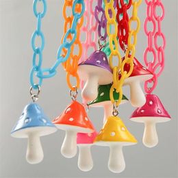 Hanger kettingen 2021 indie hars cartoon imitatie champignon ketting voor vrouwen mannen kleurrijk simpel schattig charm sieraden jochie cadeau309e