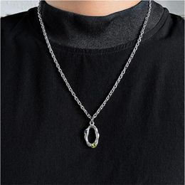 Hangende kettingen 2022SS HIP-HOP Eenvoudige ovale geometrische ketting onregelmatige zirkoon kleur niche street hoge sieraden accessoires cadeaupendant