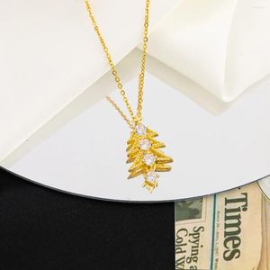 Collares colgantes 2023 Collar de árbol de Navidad con cadena de cuello de bloqueo de oro para el suéter de insultos para mujeres