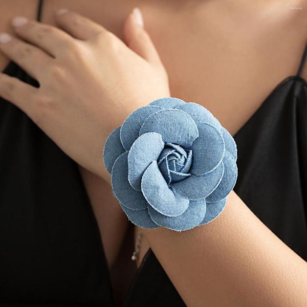 Collares colgantes 2023 Moda Tira de mezclilla azul con collar de gargantilla de flores grandes para mujeres Joyería de moda en accesorios de cuello Damas Chicas