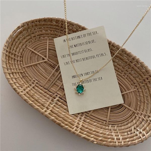 Collares con colgantes 2023, collar de diamantes de imitación verde oscuro Retro de lujo a la moda, joyería Hexagonal de cristal de circón Simple para mujer, regalo de cumpleaños