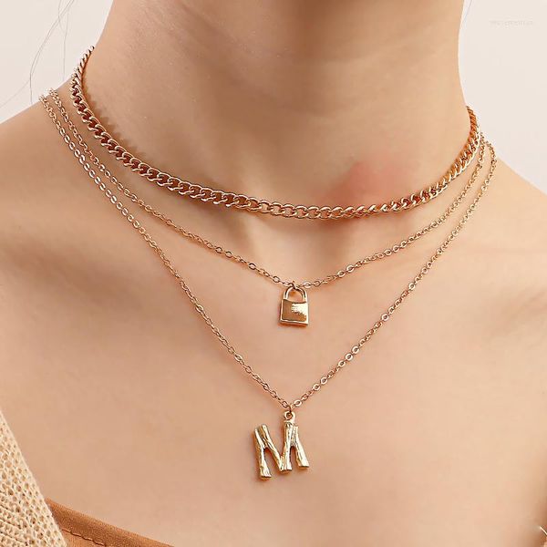 Colliers pendentifs 2023 collier multicouche mode femme lettre M accessoires de cadenas personnalisés