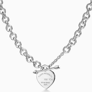 Pendentif Colliers 2023 Nouveau T chaîne épaisse coeur flèche série Ti maison collier Europe et amérique hommes femmes avec chaîne de clavicule Couple collier CYG239181-16 B04H