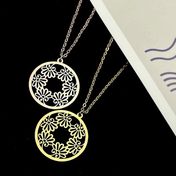 Collares con colgante 2023, collar de hojas de hierba de acero inoxidable para hombres, joyería redonda hueca personalizada para mujeres, hermoso regalo