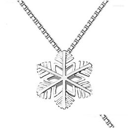 Colliers pendants 2023 Tempérament sucré Christmas Flake de neige petite clavicule de feuilles fraîches Charme les bijoux simples Drop cadeau DH7T1