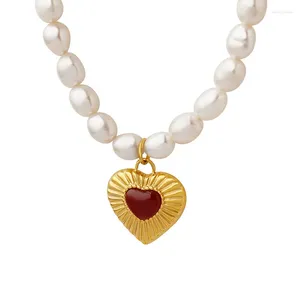 Pendentif Colliers 2023 Tendance Collier de perles en forme de coeur pour femmes Agate rouge Bijoux de luxe Cadeau Fille Chaîne de perles