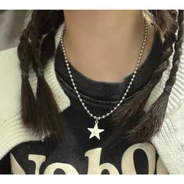 Anhänger-Halsketten 2023 Trendige einfache fünfzackige Stern-Halskette Y2k und vielseitige Ins-Perlenkette weiblich Stahl Farbbeständigkeit 231005