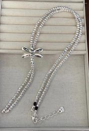 Hanger Kettingen 2024 UNOde50 Europese en Amerikaanse Verkopende Hoge Kwaliteit Prachtige Libel Ketting Dames Romantische Sieraden Geschenkzakje