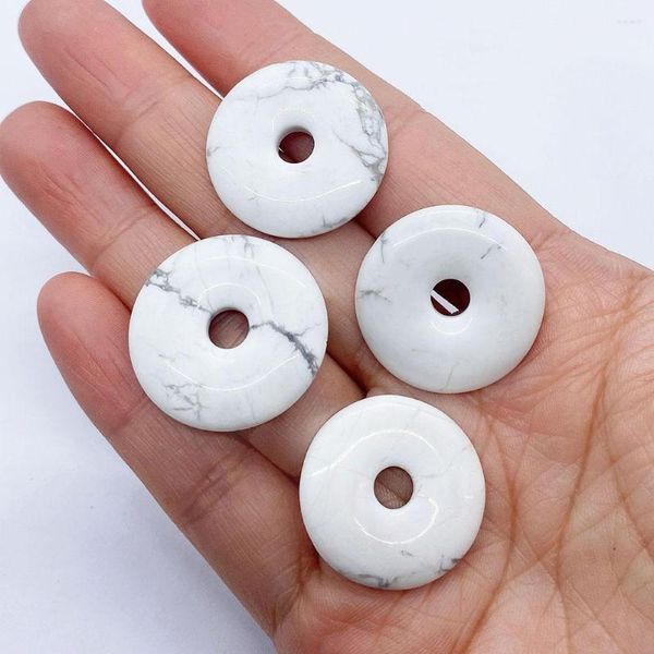 Collares colgantes 25 mm Howlite WhiteTurquoise Circle Donut Colgantes Encantos Granos de agujero grande para hacer joyería DIY Collar Piedra hueca