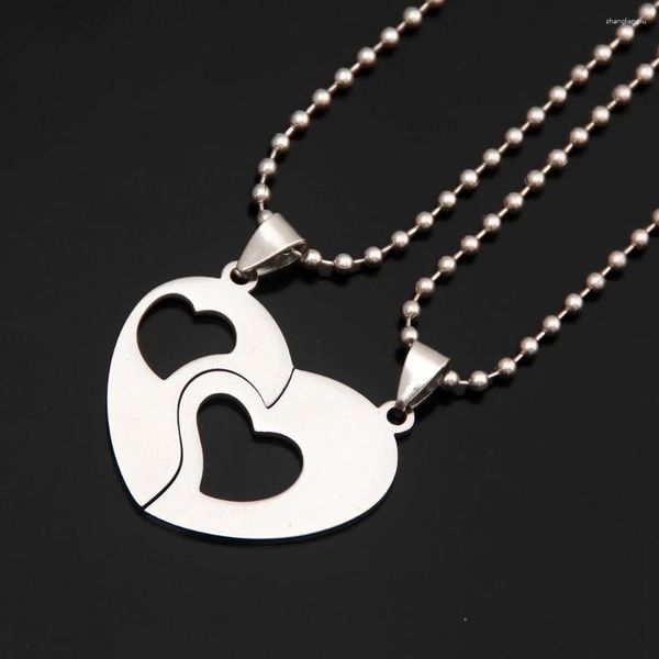 Pendentif Colliers 2 Pcs Mode Couple Collier En Acier Inoxydable Coeur Hommes Et Femmes D'anniversaire Bijoux Props Cadeau Accessoires