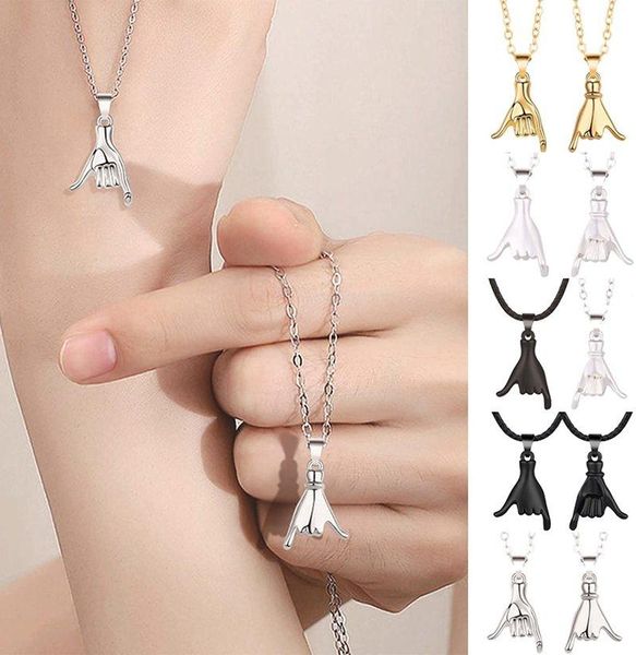 Colliers de pendentif 2PCS / Set Couple Collier Une paire de pendentifs pour hommes et femmes Pinky Pull Hook Hand pour un ami couple