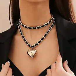 Colliers pendants 2pcs / Set Collier de coeur d'amour vintage pour femmes Luxury Trendy Pu Leather Chain épais boucles