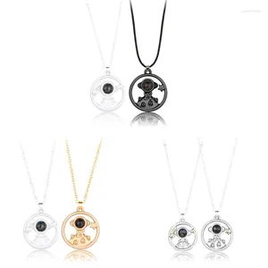 Collares colgantes 2 piezas Collar de encanto de astronauta delicado para parejas Joyería del día de San Valentín 97QE