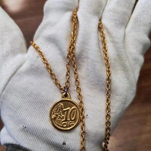 Colliers de pendentif 3,0 mm Collier de chaîne en titane pur en forme d'or avec un pull de tête de beauté rond vintage