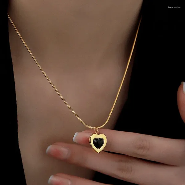 Pendentif Colliers 316L en acier inoxydable en forme de coeur collier de pierre noire pour les femmes bijoux de mode cadeau d'anniversaire